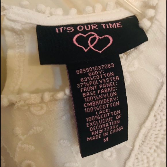 Sleeveless Blouse - Picture 9 of 9